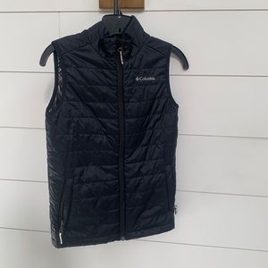Boys Columbia Omni-Heat lightweight down black vest.